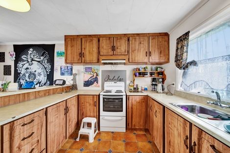 Photo of property in 152 Miranda Street, Stratford, 4332