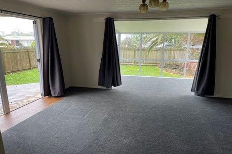 Photo of property in 42 Tiraumea Drive, Pakuranga, Auckland, 2010