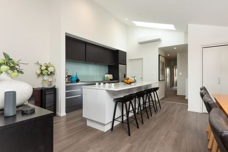 Photo of property in 173 Marine Parade, Mount Maunganui, 3116