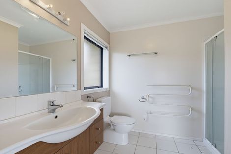 Photo of property in 5 Duggan Drive, Owhata, Rotorua, 3010