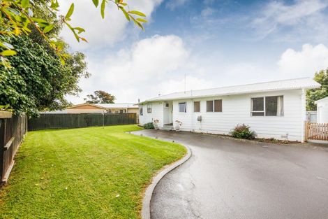 Photo of property in 12 Capri Place, Awapuni, Palmerston North, 4412