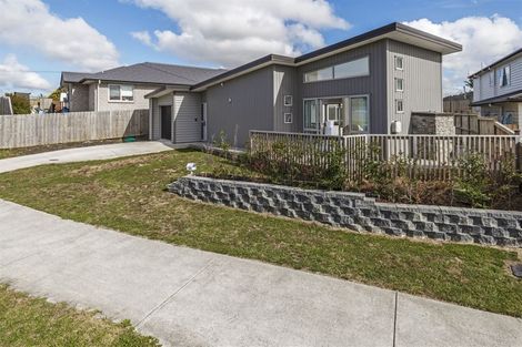 Photo of property in 42 Huarahi Pai Road, Huapai, Kumeu, 0810
