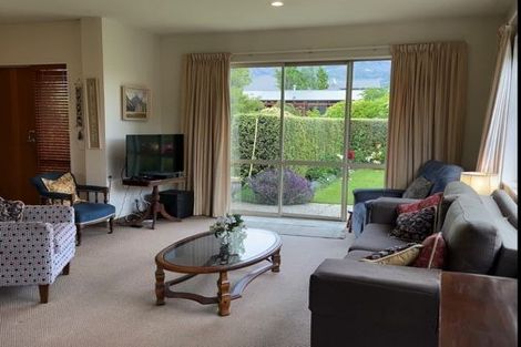 Photo of property in 17 Perrow Street, Wanaka, 9305