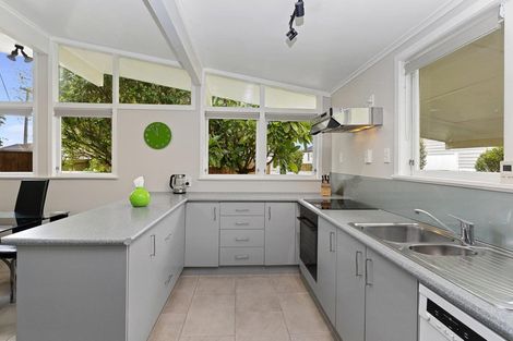 Photo of property in 93 Mcleod Road, Te Atatu South, Auckland, 0610