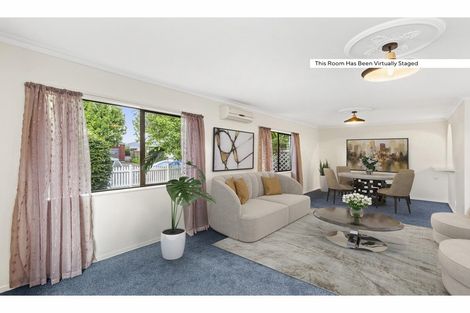 Photo of property in 2 Page Place, Hamilton East, Hamilton, 3216