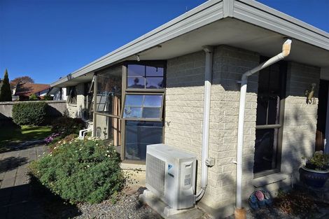 Photo of property in 1/37 Karnak Crescent, Russley, Christchurch, 8042
