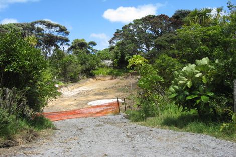 Photo of property in 115 Domain Crescent, Muriwai, 0881