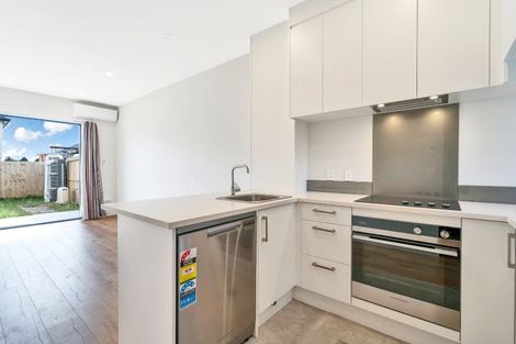 Photo of property in 8/54 Swanson Road, Henderson, Auckland, 0610