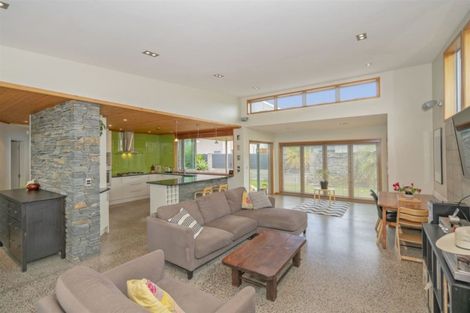 Photo of property in 20 Pacific Place, Whitianga, 3510