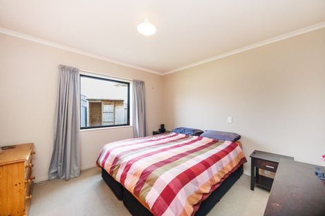 Photo of property in 23 Woodgate Court, Fitzherbert, Palmerston North, 4410