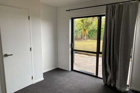 Photo of property in 1/3 Ceramco Place, Torbay, Auckland, 0630