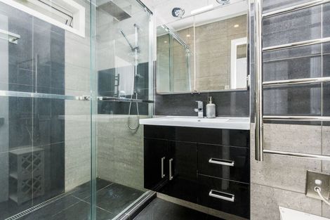 Photo of property in 20 Weldene Avenue, Glenfield, Auckland, 0629