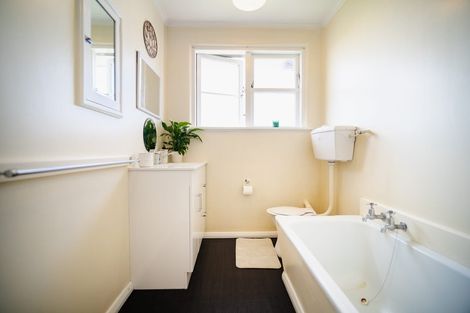 Photo of property in 9 Avondale Street, Corstorphine, Dunedin, 9018