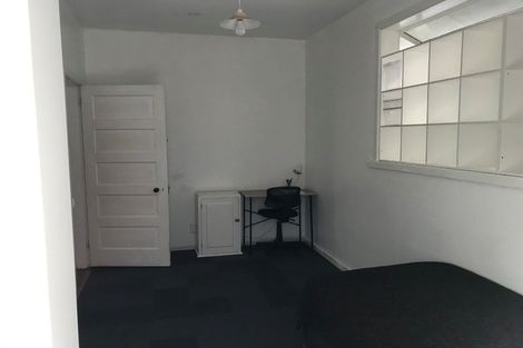 Photo of property in 217 Marine Parade, Seatoun, Wellington, 6022