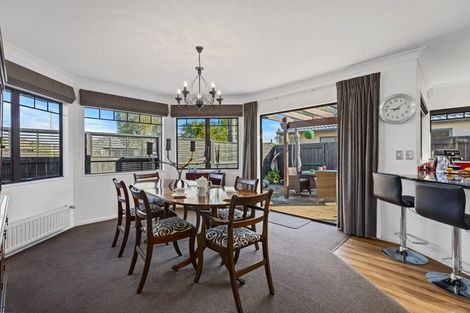 Photo of property in 54 Corinth Grove, Papamoa Beach, Papamoa, 3118