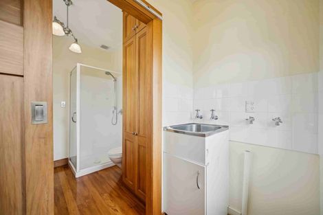 Photo of property in 32 Collingwood Street, Waterloo, Lower Hutt, 5011