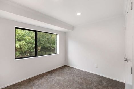 Photo of property in 10 Gleaming Place, Waiuku, 2123