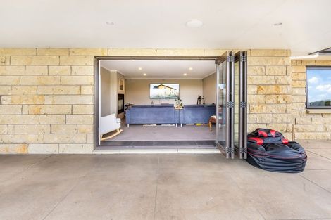 Photo of property in 48 Travers Road, Te Kauwhata, 3782