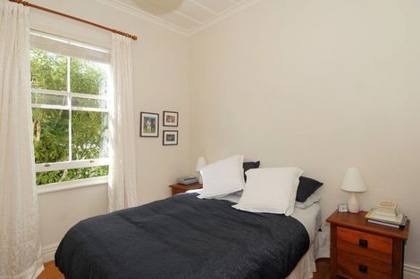 Photo of property in 2/21 Cowper Street, Devonport, Auckland, 0624