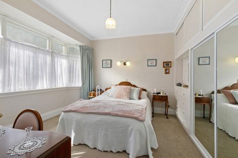 Photo of property in 62 Norton Park Avenue, Fairfield, Lower Hutt, 5011