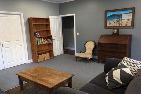 Photo of property in 166a Aro Street, Aro Valley, Wellington, 6021