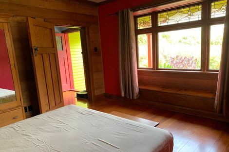 Photo of property in 28 Palm Avenue, Lyall Bay, Wellington, 6022