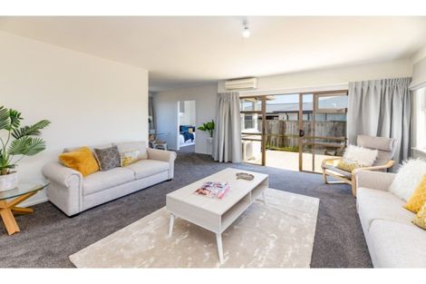 Photo of property in 433 Bower Avenue, Parklands, Christchurch, 8083