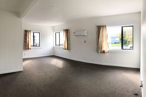 Photo of property in 8 Avon Street, Waterloo, Lower Hutt, 5011