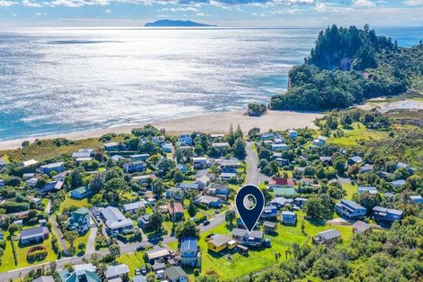 Photo of property in 100 Kon Tiki Road, Whiritoa, Whangamata, 3691