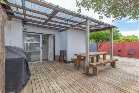 Photo of property in 15 Rangitane Street, Himatangi Beach, Foxton, 4891