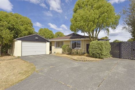 Photo of property in 11 Glen Place, Parklands, Christchurch, 8083