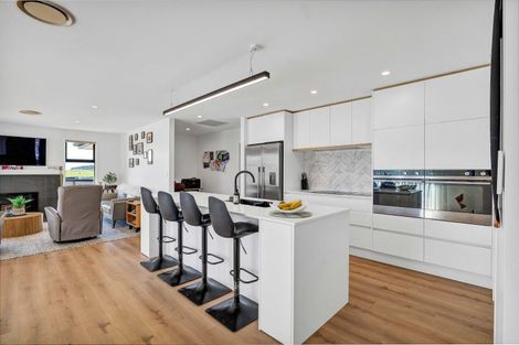 Photo of property in 123 Princess Street, Waitara, 4383