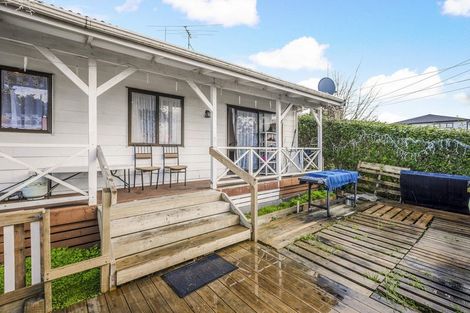 Photo of property in 26f Christmas Road, Manurewa, Auckland, 2102