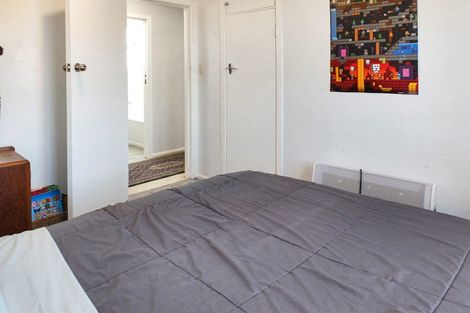 Photo of property in 16 Mark Perreau Place, Foxton, 4814