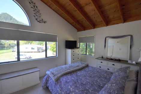 Photo of property in 6a Campbell Court, Pauanui, Hikuai, 3579