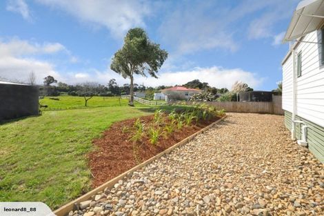 Photo of property in 15 Kowhai Avenue, Kaiaua, Pokeno, 2473