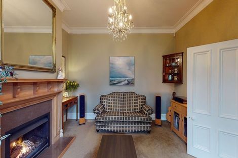 Photo of property in 37 Grove Road, Kelburn, Wellington, 6012