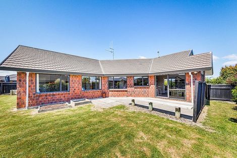 Photo of property in 4 Nevada Way, Kelvin Grove, Palmerston North, 4414