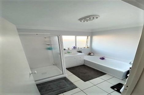 Photo of property in 17 Dennis Taylor Court, Paraparaumu, 5032