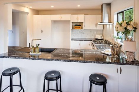 Photo of property in 190 Paremata Road, Paremata, Porirua, 5024