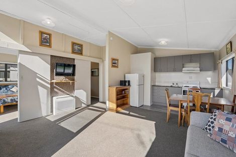 Photo of property in 137 Kent Street, Kingston, Athol, 9793