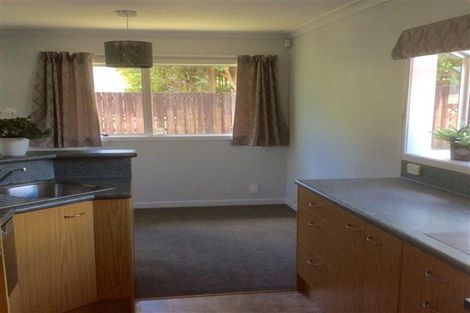 Photo of property in 7 Trengove Place, West Harbour, Auckland, 0618