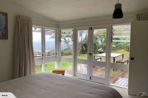 Photo of property in 115 Piha Road, Piha, New Lynn, 0772