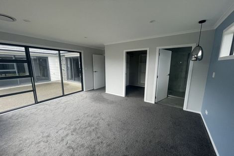 Photo of property in 22 Kerrigan Crescent, Wallaceville, Upper Hutt, 5018