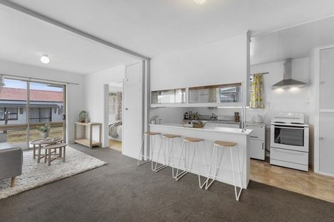 Photo of property in 14 Greenhurst Street, Sockburn, Christchurch, 8042