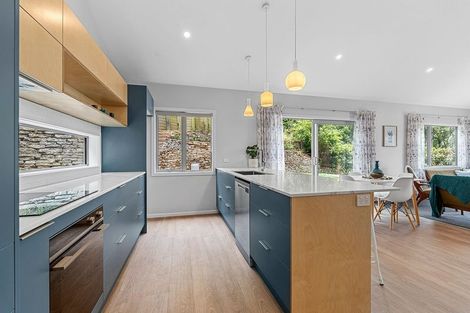 Photo of property in 5 Awanui Street, Merrilands, New Plymouth, 4312