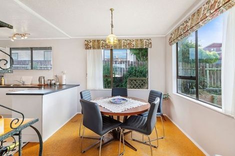 Photo of property in 81 Victory Crescent, Tawa, Wellington, 5028