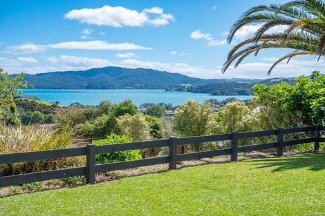 Photo of property in 8 Haekaro Lane, Cable Bay, 0420