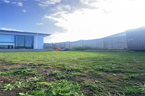 Photo of property in 3a Cronshaw Road, Karaka, Papakura, 2113