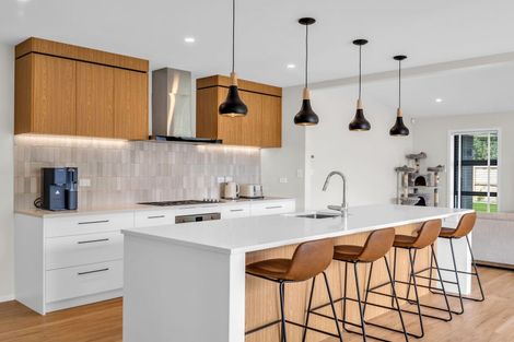 Photo of property in 27 Coutts Way, Fitzherbert, Palmerston North, 4410